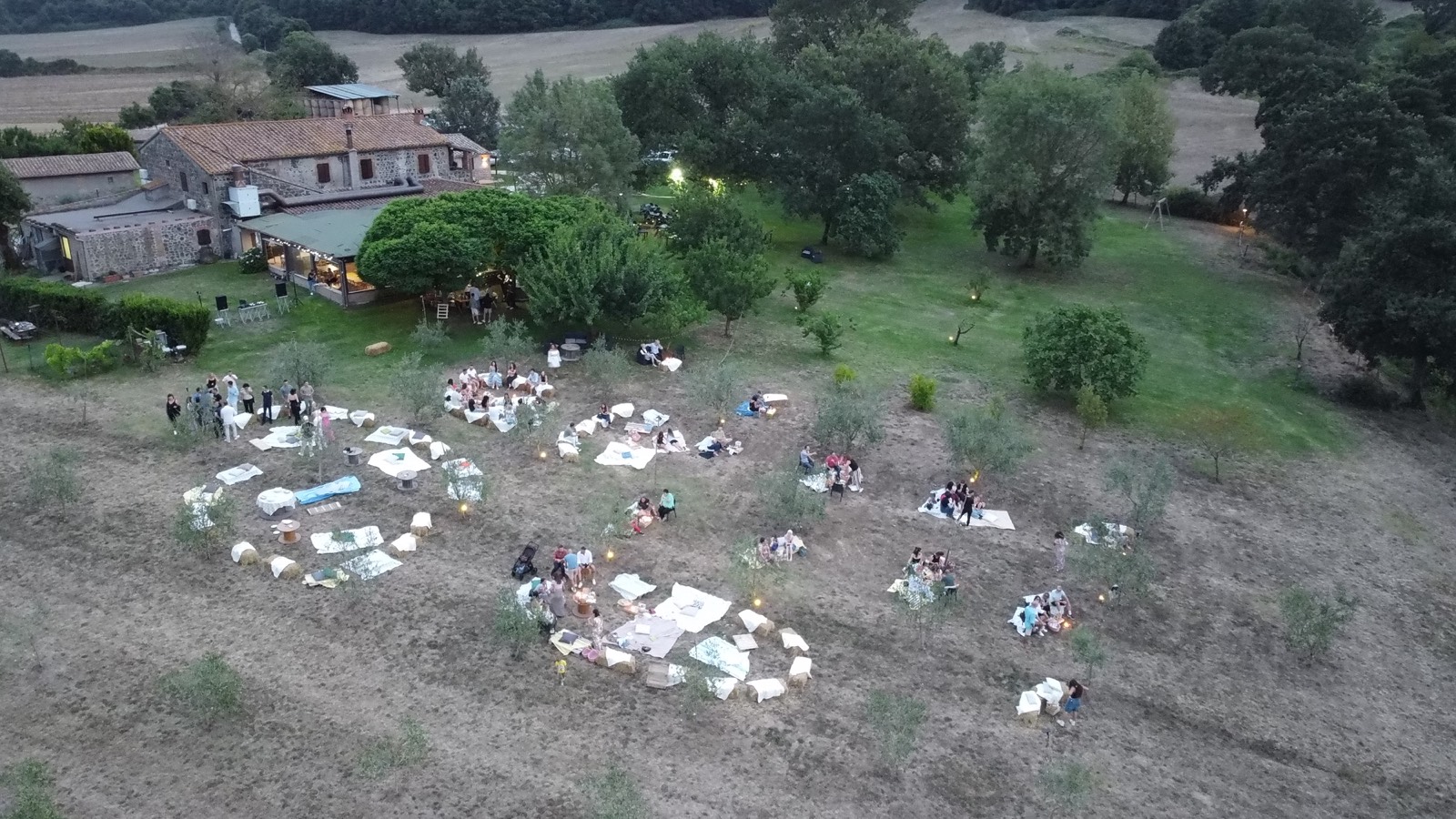 Video: aperitivo al tramonto sul Lago di Mezzano da Frà Viaco
