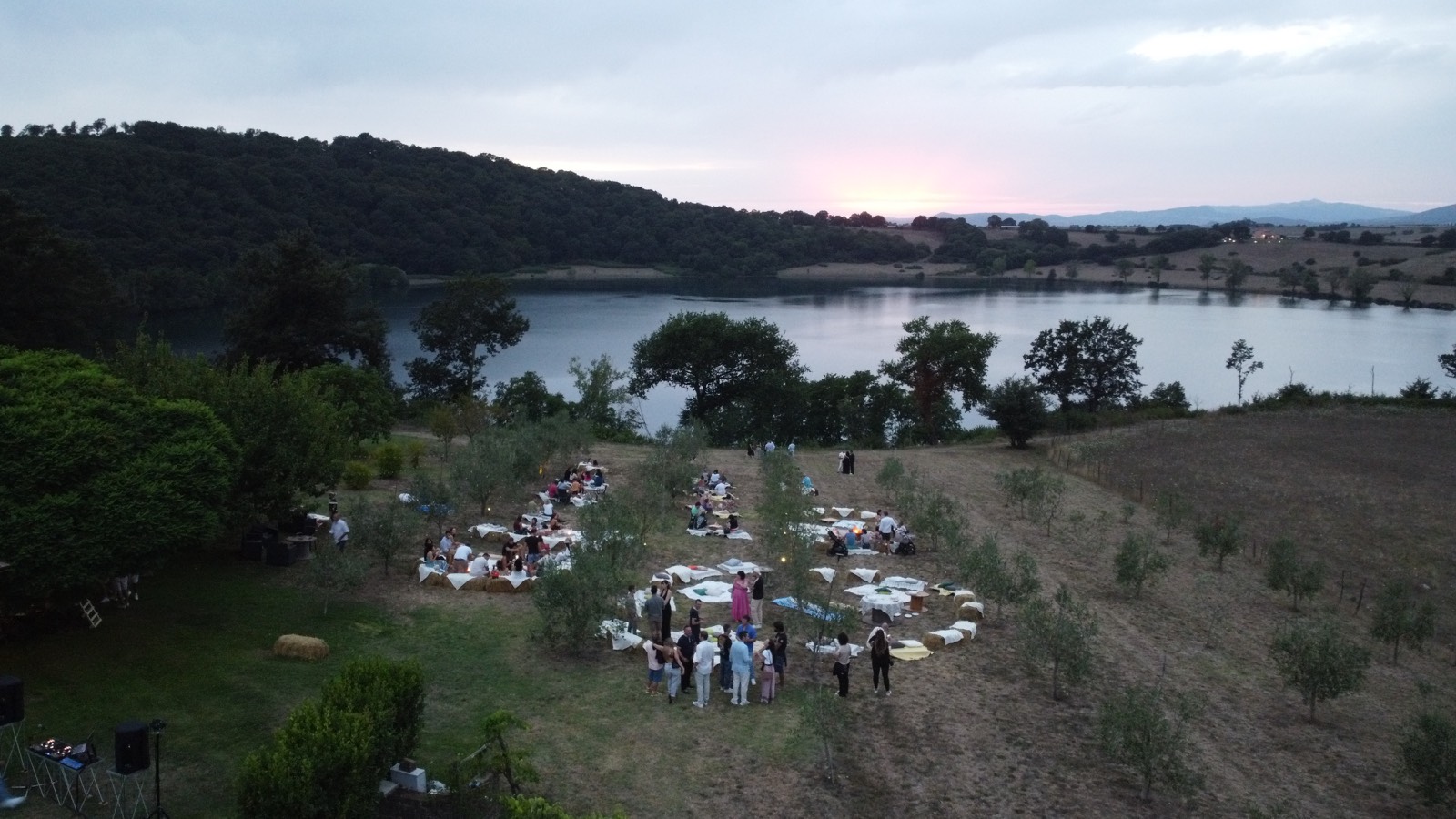 Tramonto sul Lago di Mezzano visto dall'alto, Frà Viaco